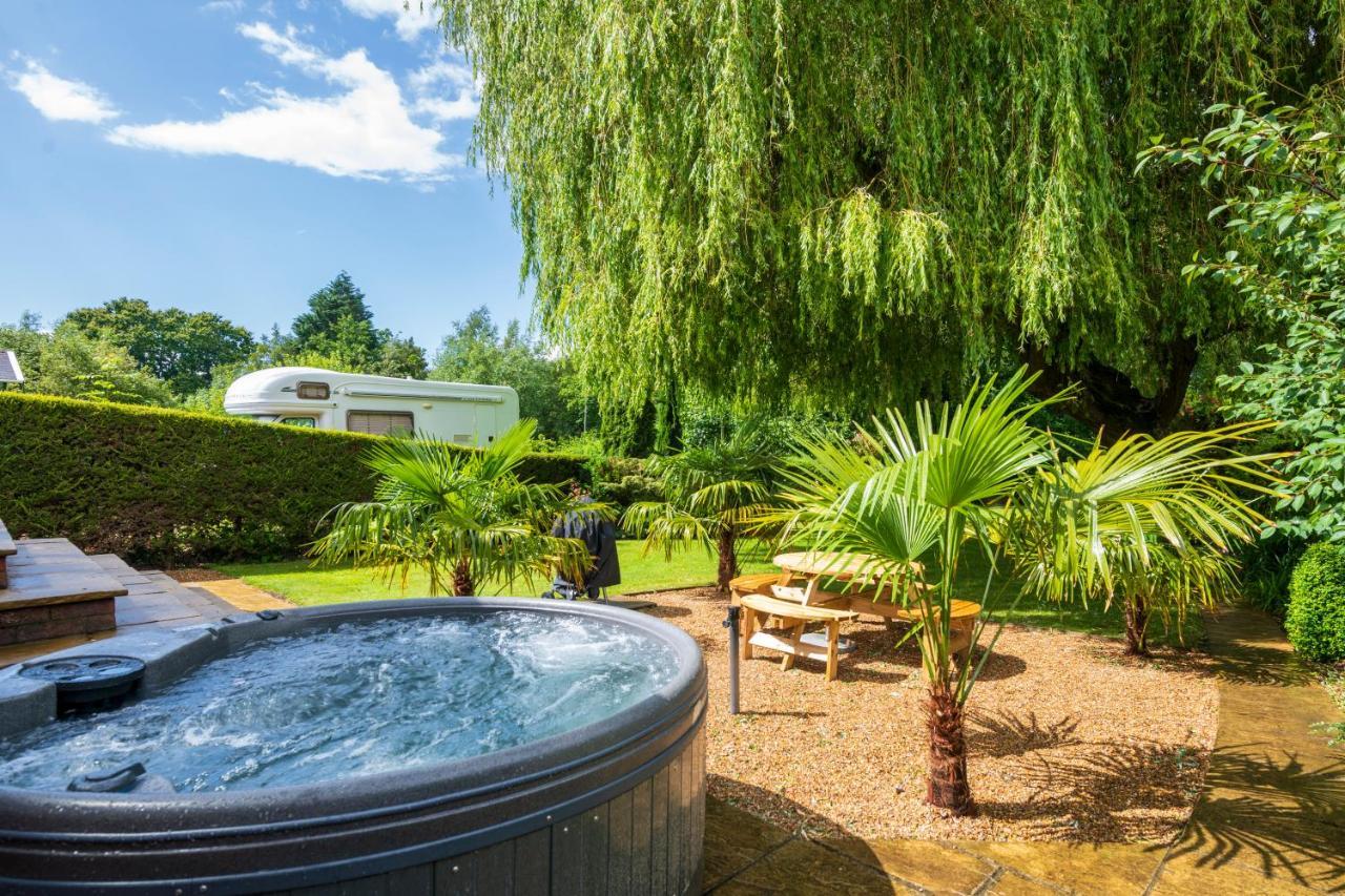 Holiday home Waterside - Hot Tub, Mooring, Arcade, Bar *